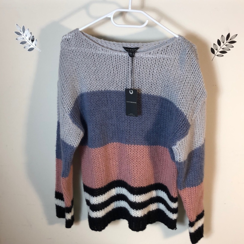 Lucky 🍀 Brand Sweater size Medium